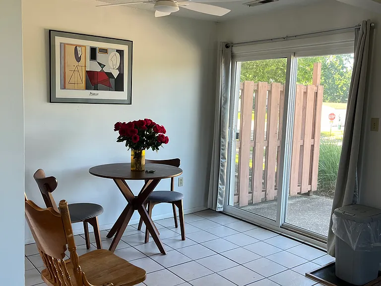 2040 Higby Dr — Photo 9