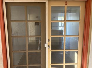 3050 E 5th St APT 5, Long Beach, CA 90814