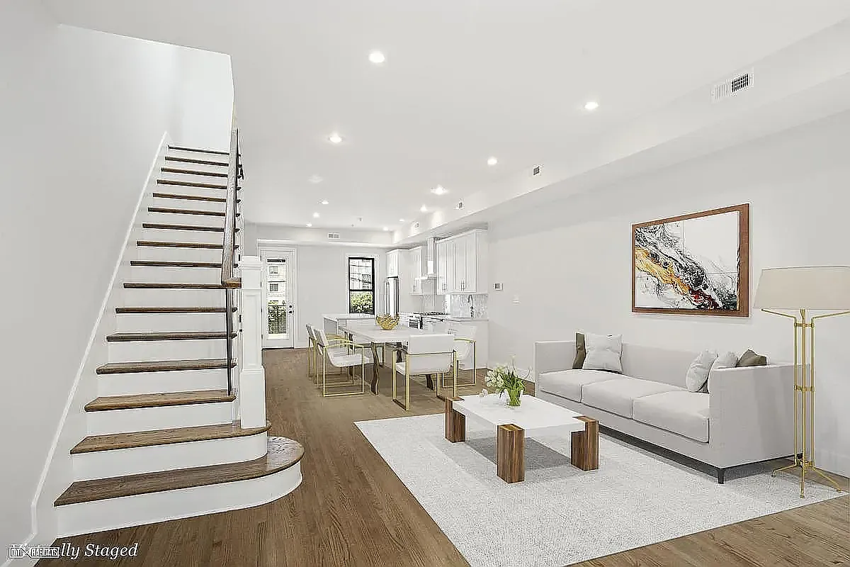 589 Van Buren Street — Photo 1
