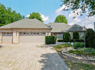 2415 Coach And Surrey Ln, Aurora, IL 60506