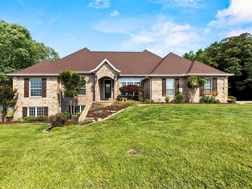317 Whispering Oaks, Cape Girardeau, MO 63701 Zillow