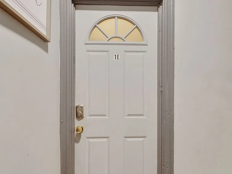 3235 Lafayette Ave #1W — Photo 18