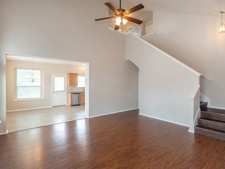 516 Sweet Leaf Ln — Photo 4