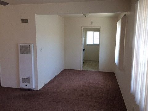 3rd image of 3879 Sequoia St