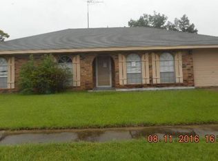 102 Westwood Dr, Houma, LA 70363