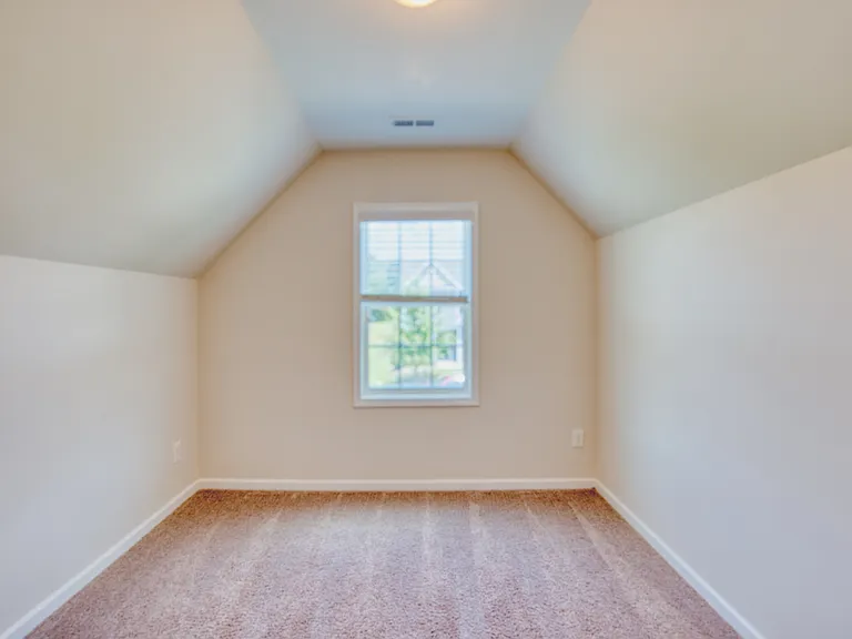 305 Webber Ln — Photo 24