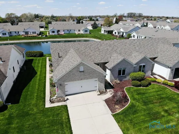 4448 Clearwater Dr E, Maumee, OH 43537