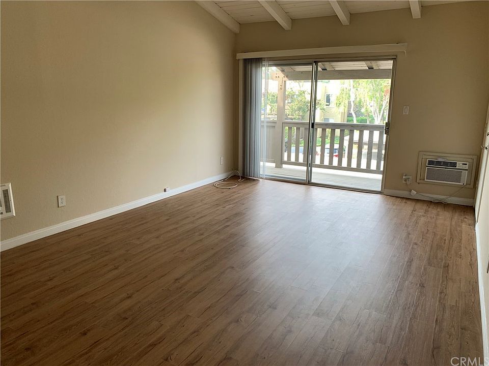 1st image of 1345 Cabrillo Park Dr APT M16