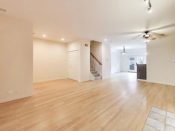 4th image of 1328 W Fillmore St #B