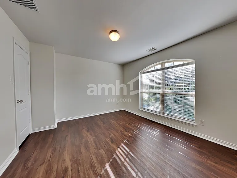 813 Lovebird Ln — Photo 17