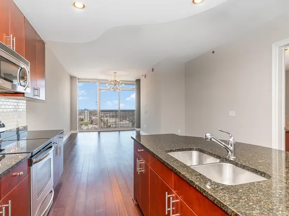 301 Fayetteville St Unit 2305, Raleigh, NC 27601