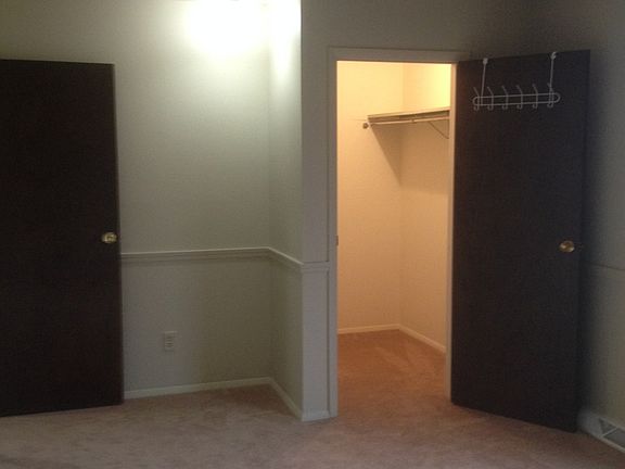 master bedroom w/ walk-in cl