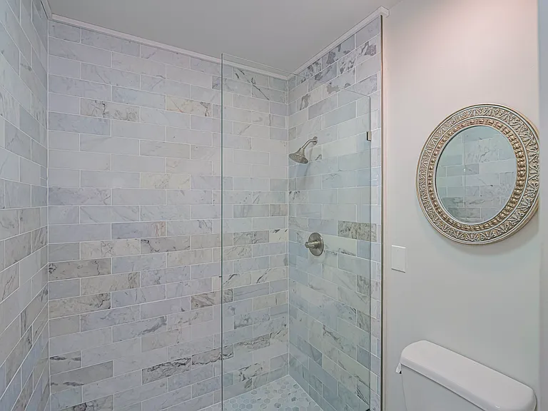 1405 Treasure Cove Ln — Photo 16