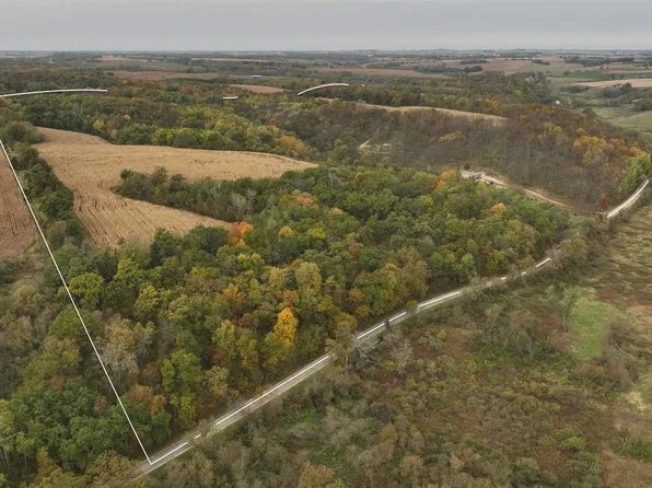 20695 English Hollow Road, Blanchardville, WI 53516