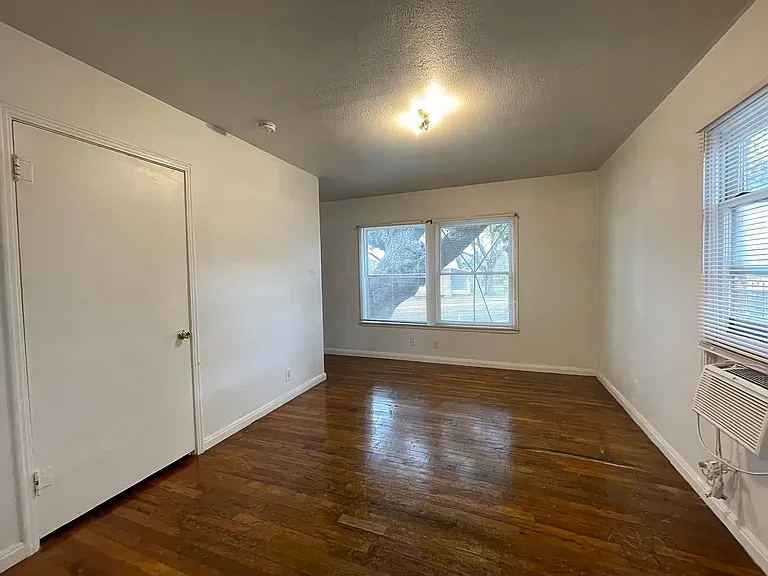 1231 Avant Ave — Photo 7