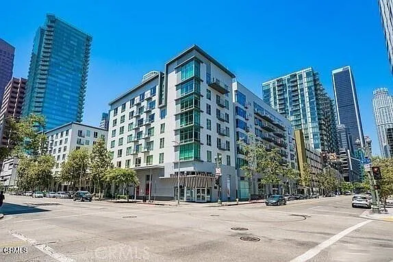 645 W 9th St #221 — Photo 25
