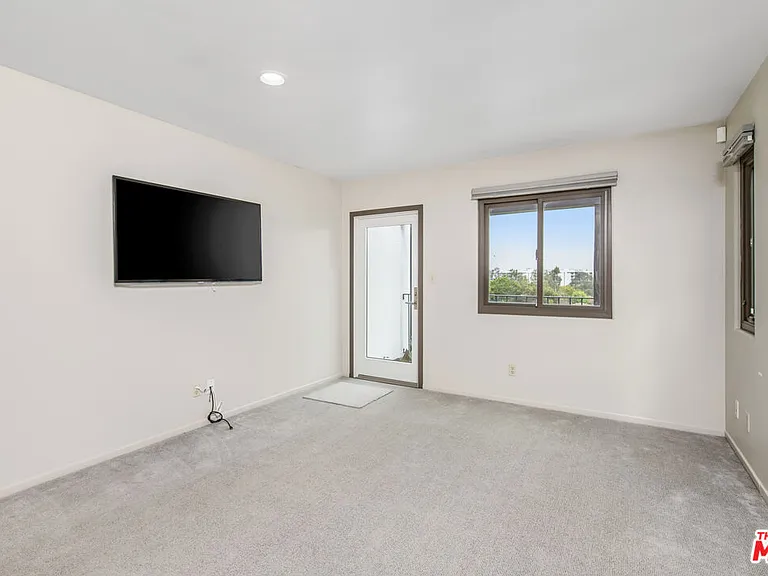 5949 Abernathy Dr — Photo 19