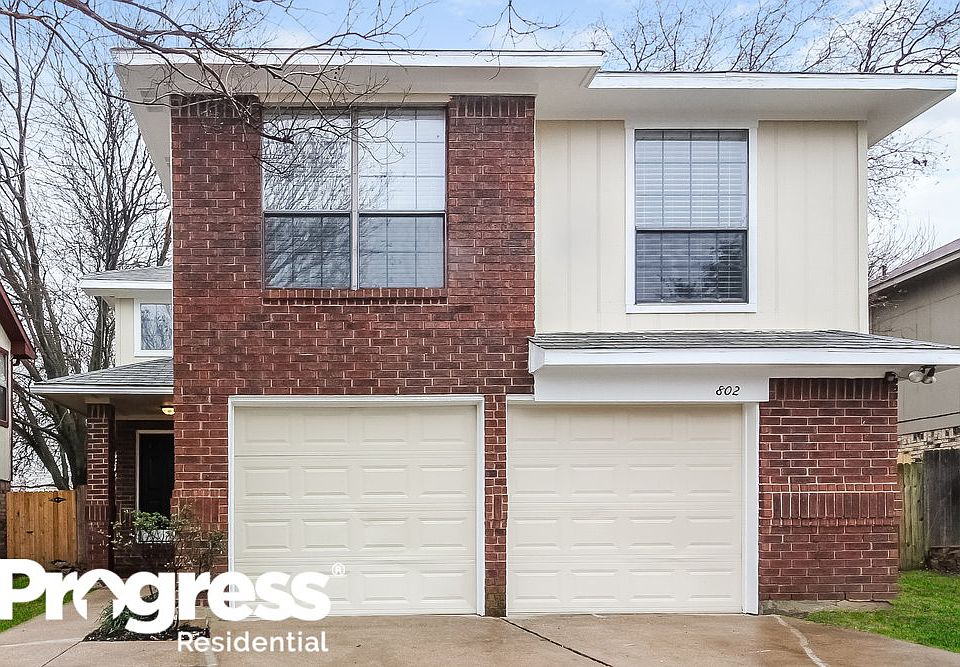 1st image of 802 Wyndham Pl