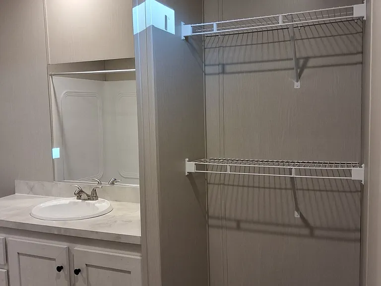 926 Lindsey St — Photo 11