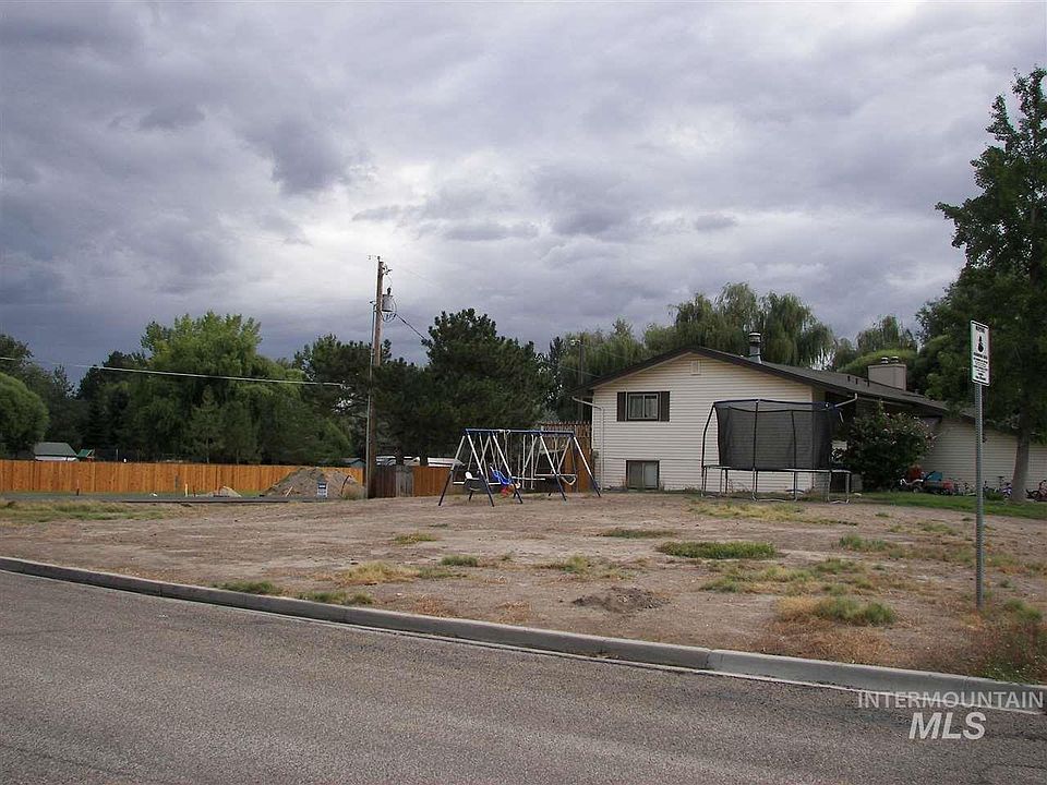 2nd image of Tbd Bushnell St