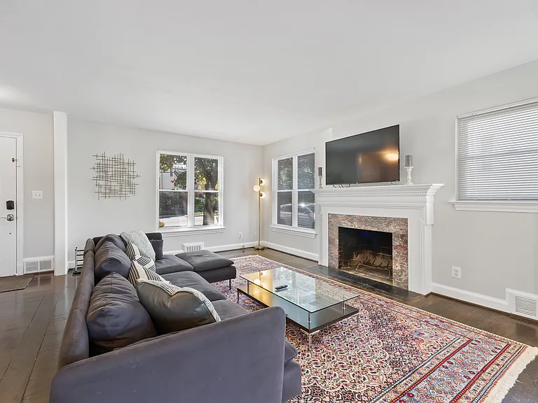4227 E West Hwy — Photo 2