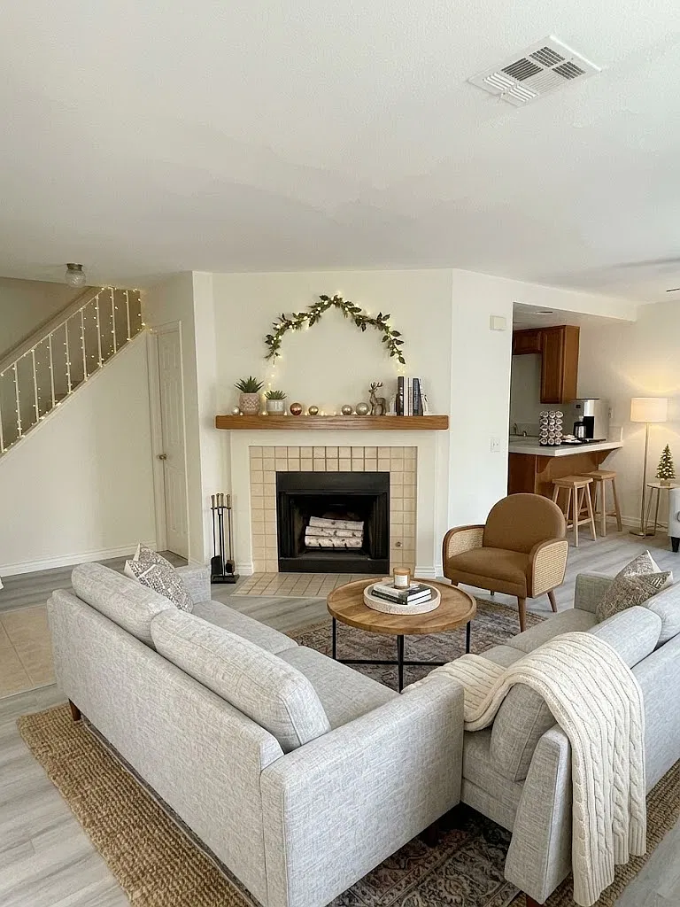 2 bed, 2.5 bath, 1104 sqft, $2,900 — Photo 1