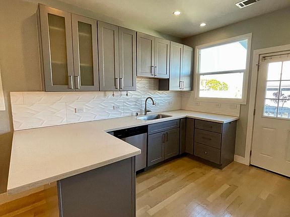 3rd image of 347 San Jose Ave