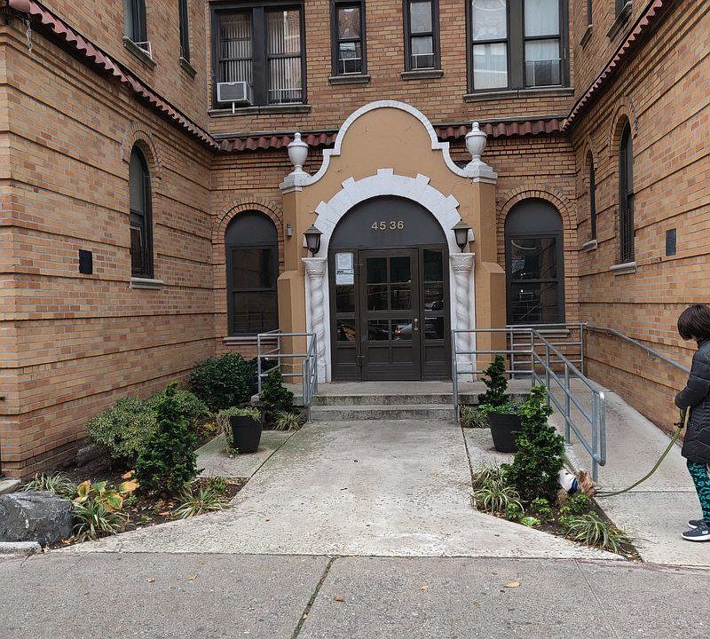 1st image of 4536 39th Pl APT 3G