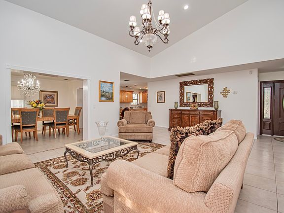 5th image of 7838 Cypress Cres