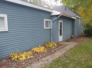 200 E Pineview Dr, Round Lake Park, IL