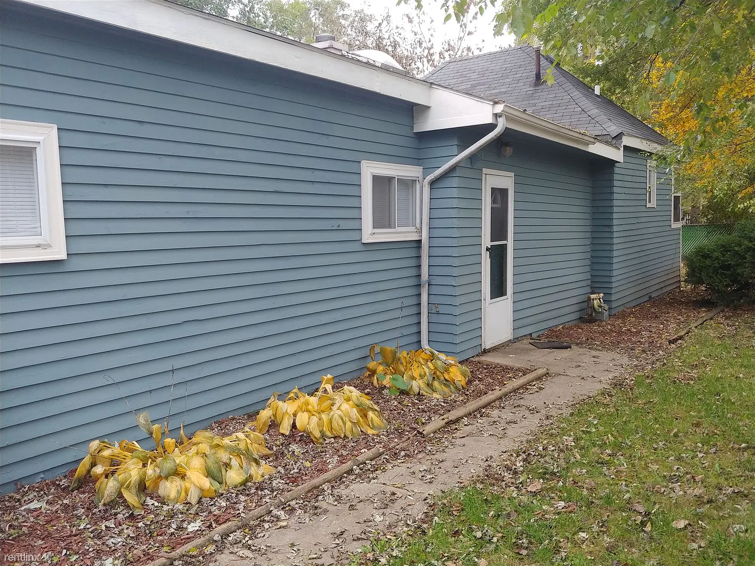 200 E Pineview Dr photo 1