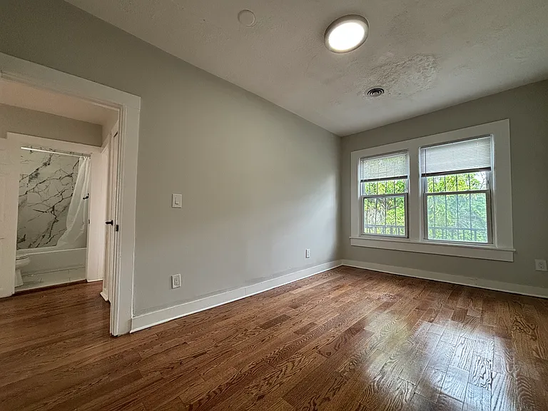 237 Davenport Ave #C — Photo 7