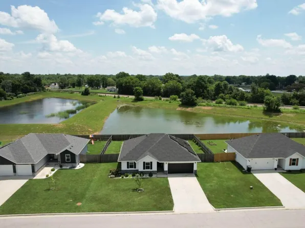 458 Ethan Ave, Republic, MO 65738