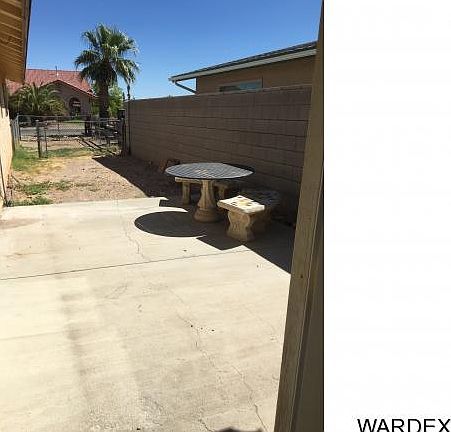 3rd image of 1355 Paradise Ln
