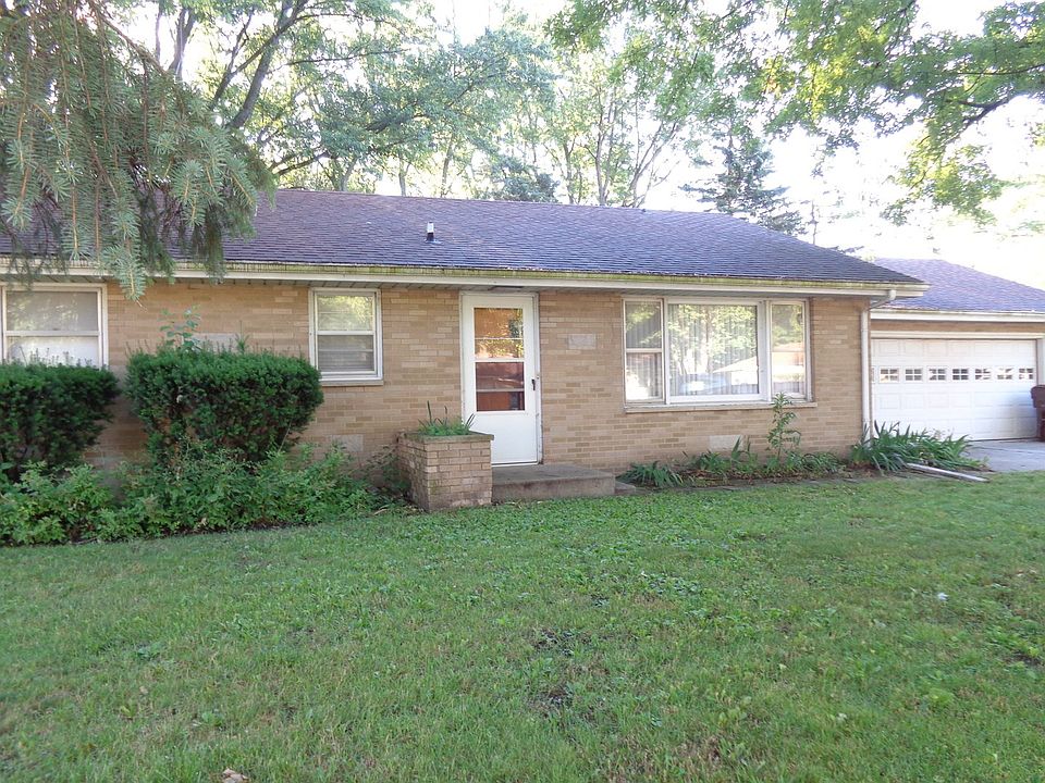 1st image of 40 Strasma West Dr