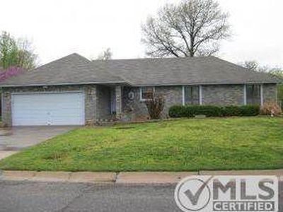 1718 Whispering Oaks Dr, Joplin, MO, 64801