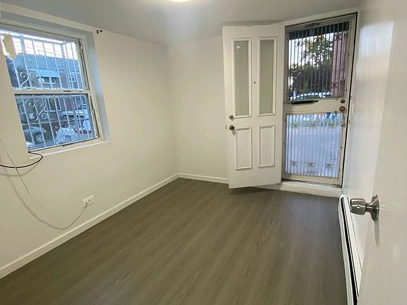 3rd image of 13601 59th Ave #1