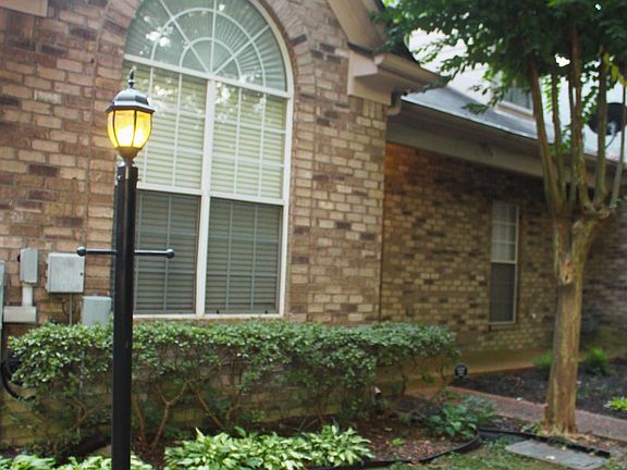 2nd image of 3043 Goforth Way