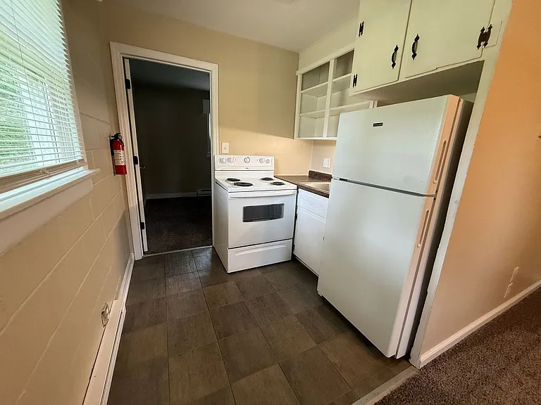 165 Lakewood Dr — Photo 4