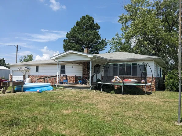 12258 Cedar Grove Rd, Marion, IL 62959