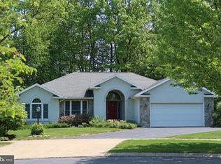 2528 Harvest Ridge Dr, State College, PA 16803