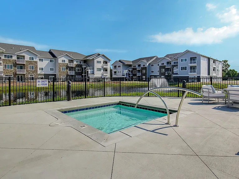 Piper Lakes Hot Tub