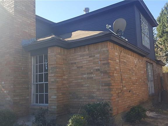 2nd image of 2404 Summer Place Dr