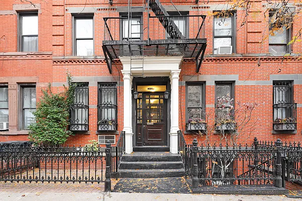 Rented by Corcoran | media 16