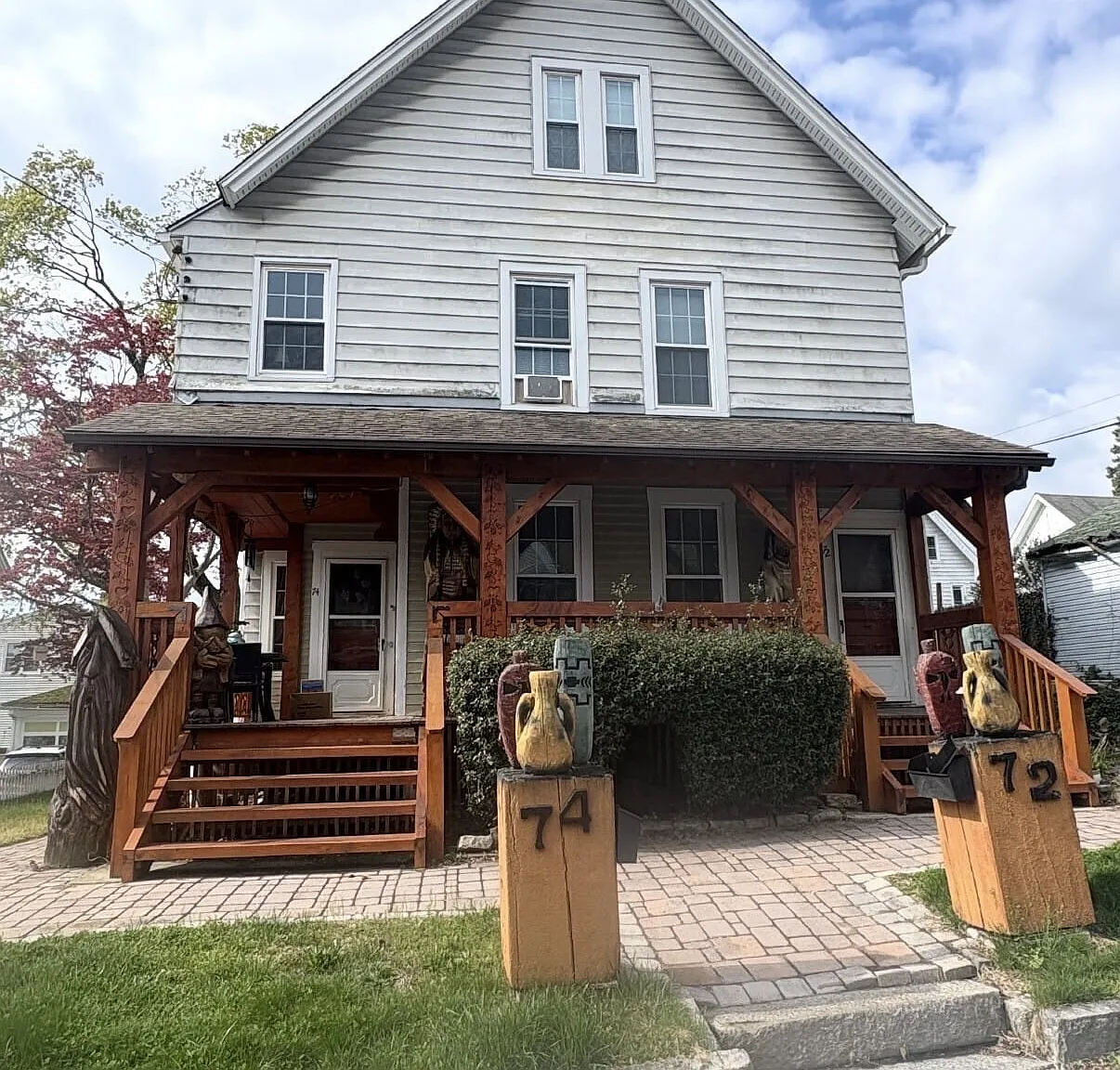 3 bed, 1.0 bath, 3333 sqft, $2,000 — Photo 1