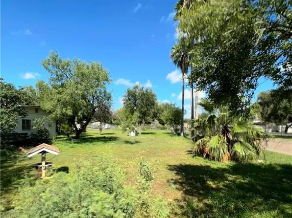 317 N 6th St, Donna, TX 78537