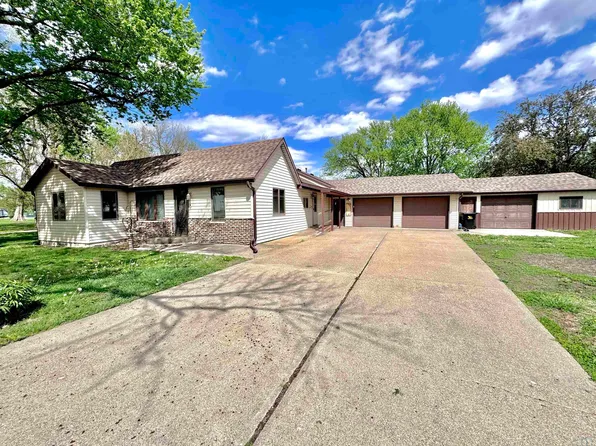 1313 4th St, Onawa, IA 51040