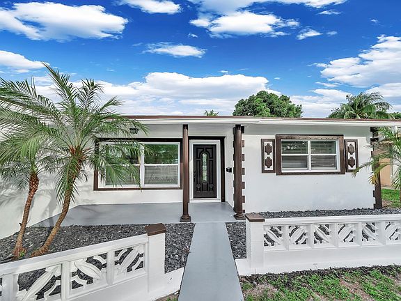 2nd image of 4176 NW 48th Avenue
