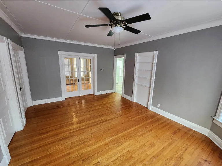 207 N 6th St #1 — Photo 18