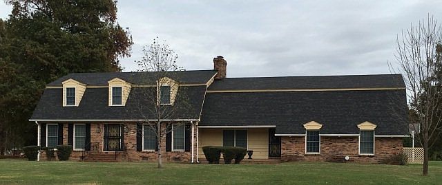 1st image of 1826 Lake Manor Dr